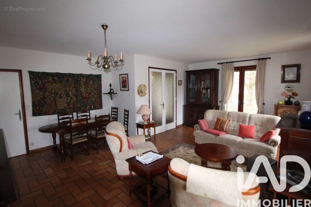 Photo 5 - Maison à AILLAS