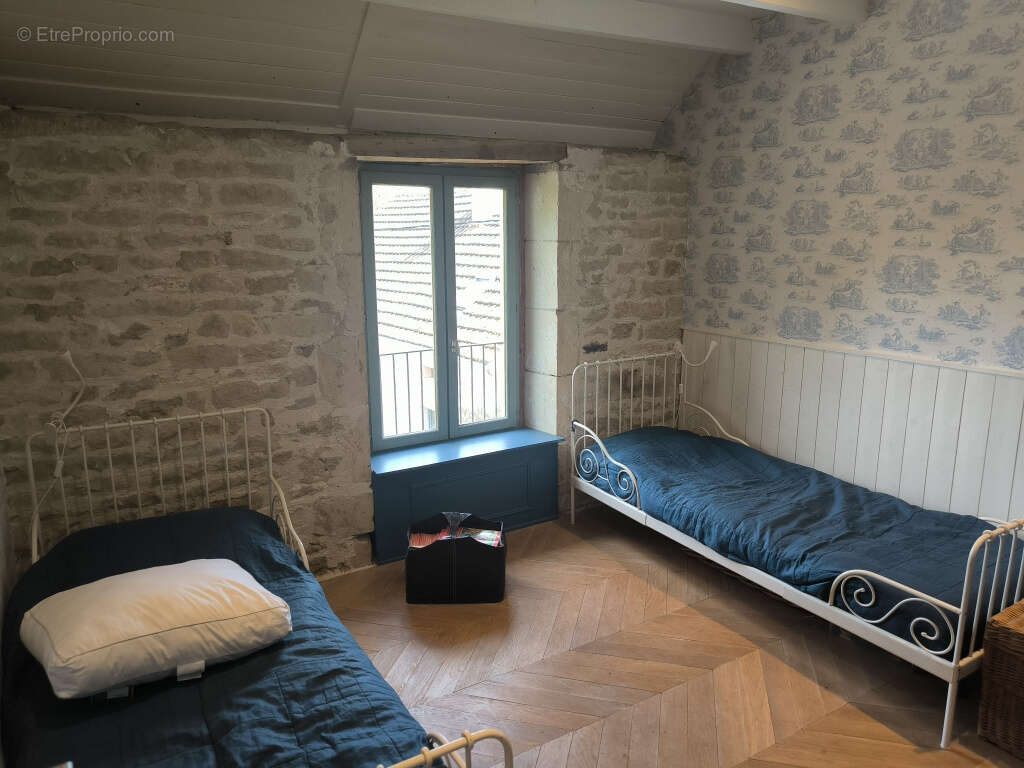 Maison à BEAULIEU