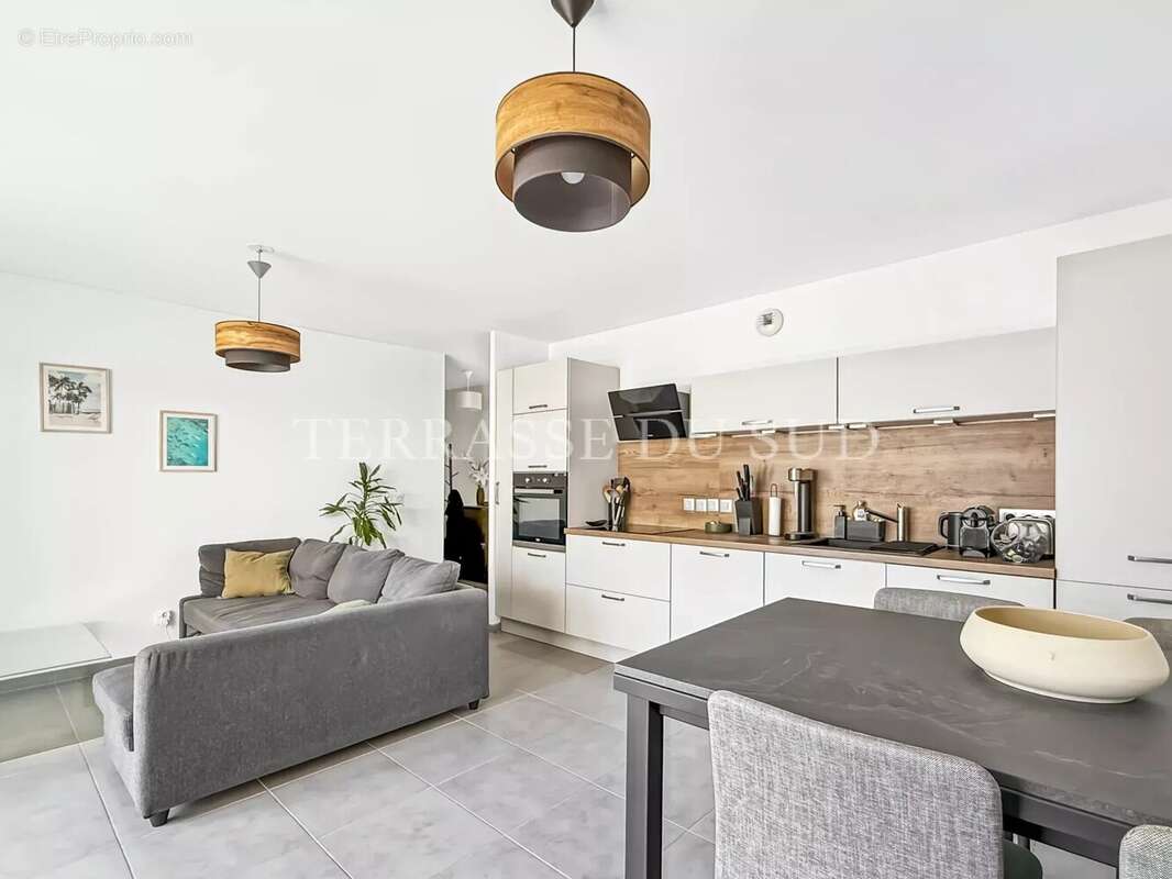 Appartement à MARSEILLE-8E