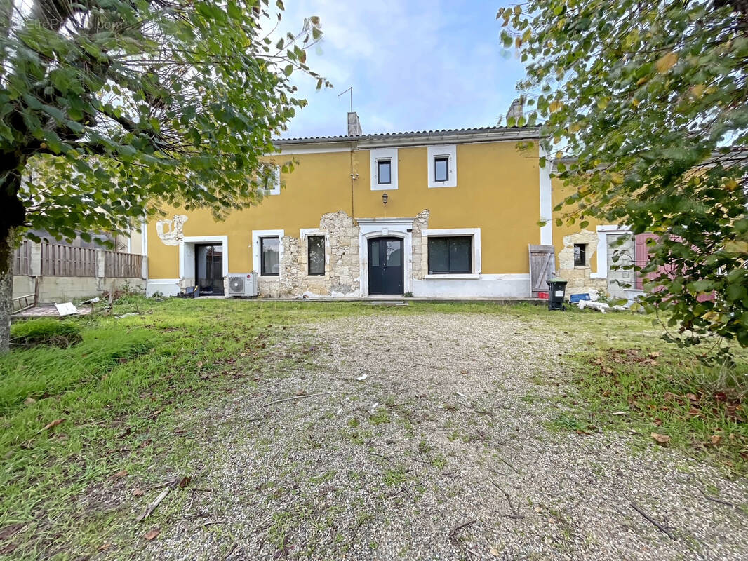 Maison à SAINT-DENIS-DE-PILE