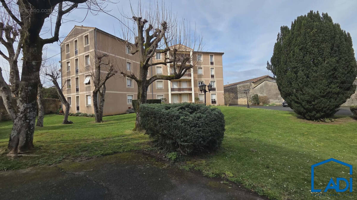 Appartement à SAINT-MAIXENT-L'ECOLE