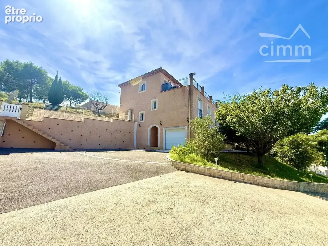 Maison 6 pièces - Vue panoramique sur l'étang de Berre - Plage à 4 min à pied - Vendue meublée - DPE B - photo 3