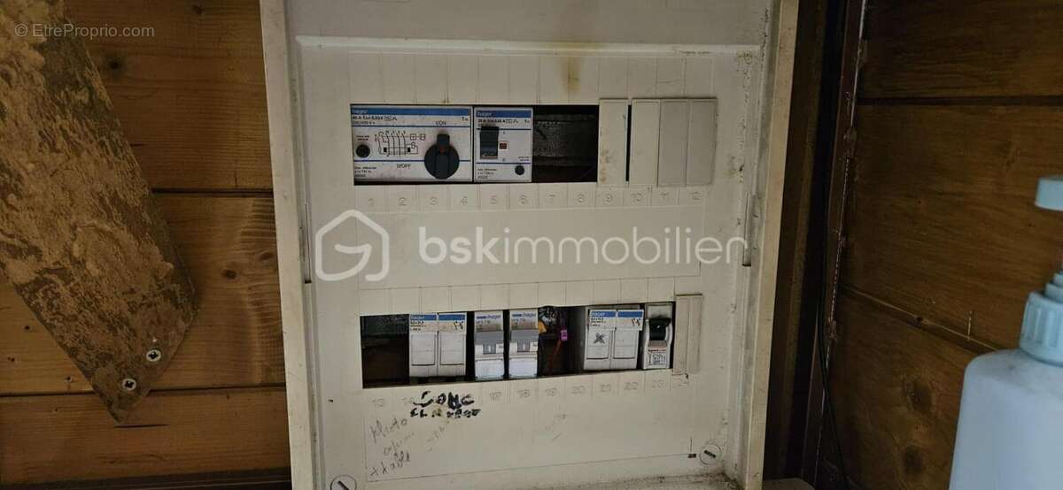 Terrain à BOURGOIN-JALLIEU