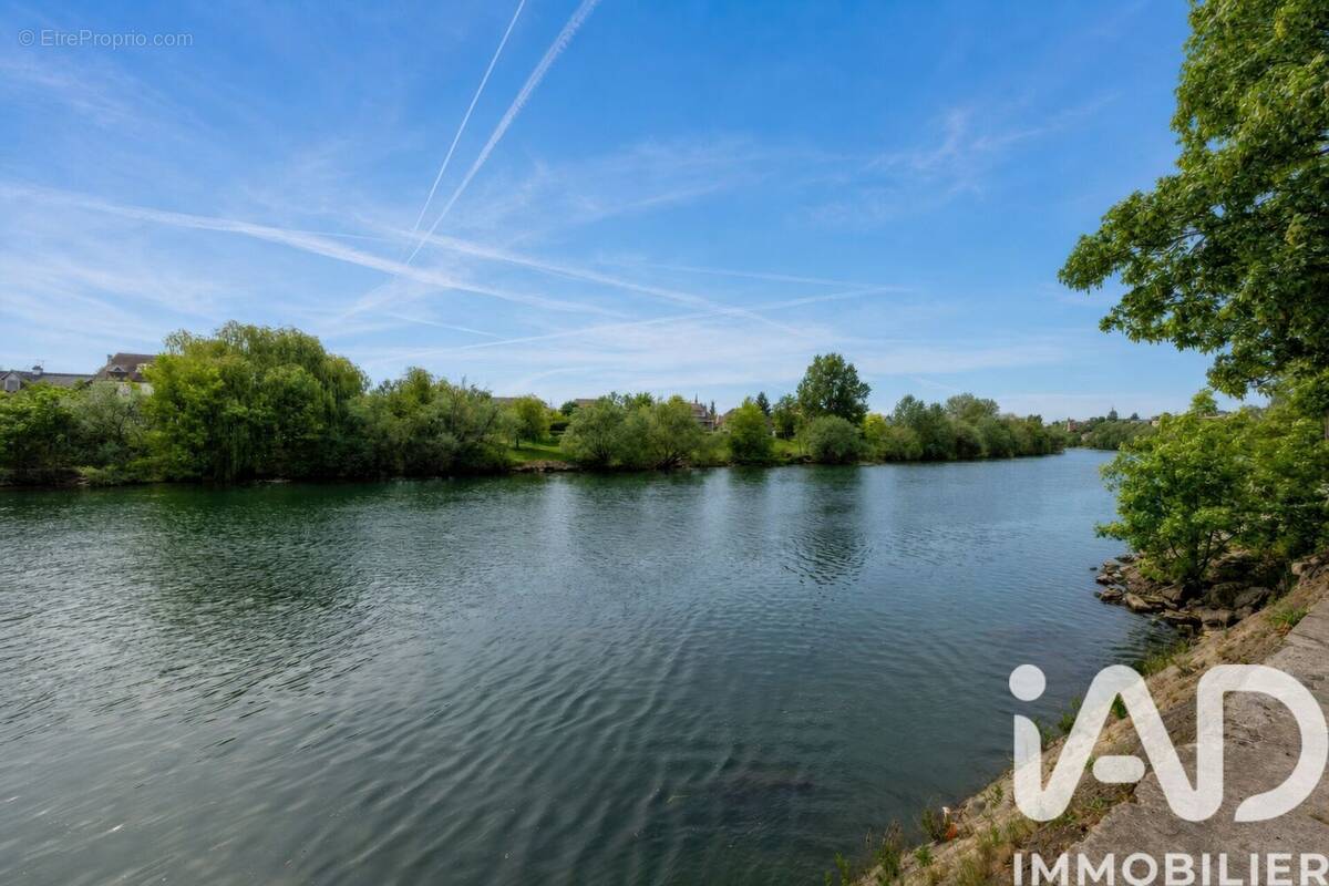Photo 1 - Maison à LE PERREUX-SUR-MARNE