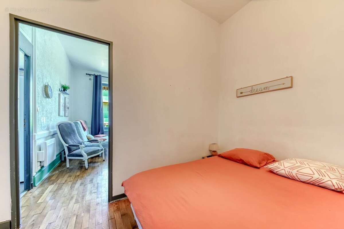 T2 bis villeurbanne – 45,47 m² – rénové – cachet de l’ancien - photo 10