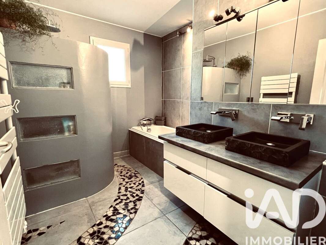 Photo 7 - Maison à NANS-LES-PINS