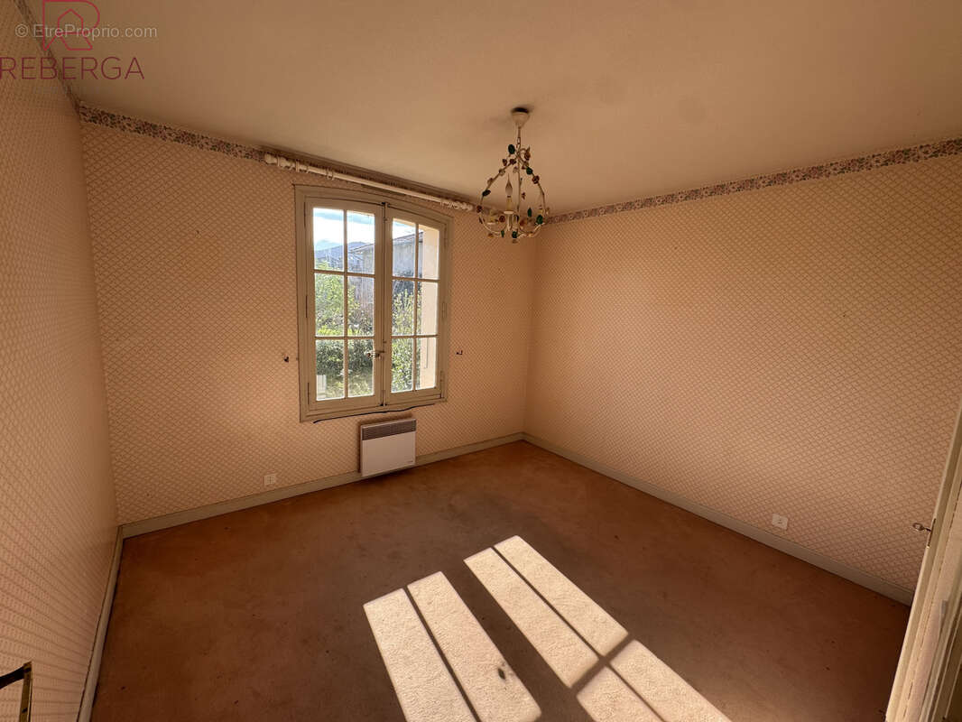 Maison à AUSSILLON