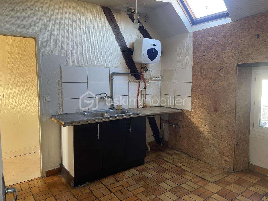 Appartement à VILLENEUVE-SUR-YONNE