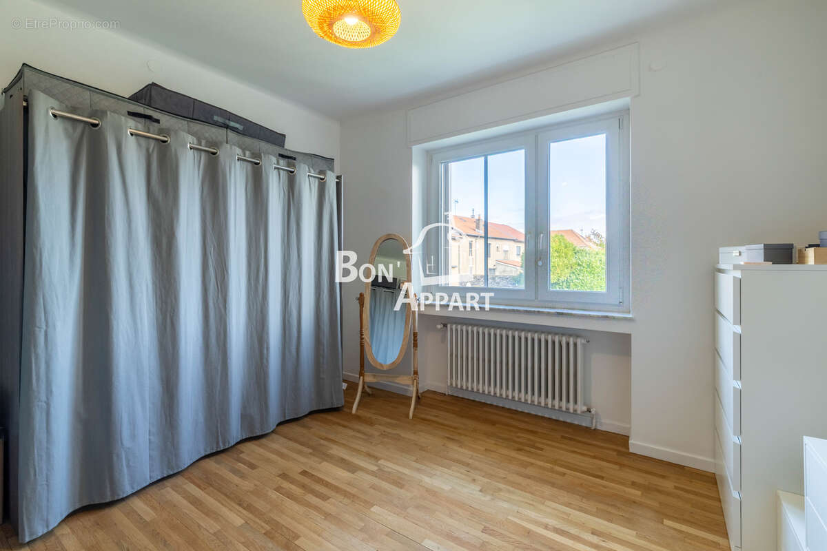 Maison à MONTOIS-LA-MONTAGNE