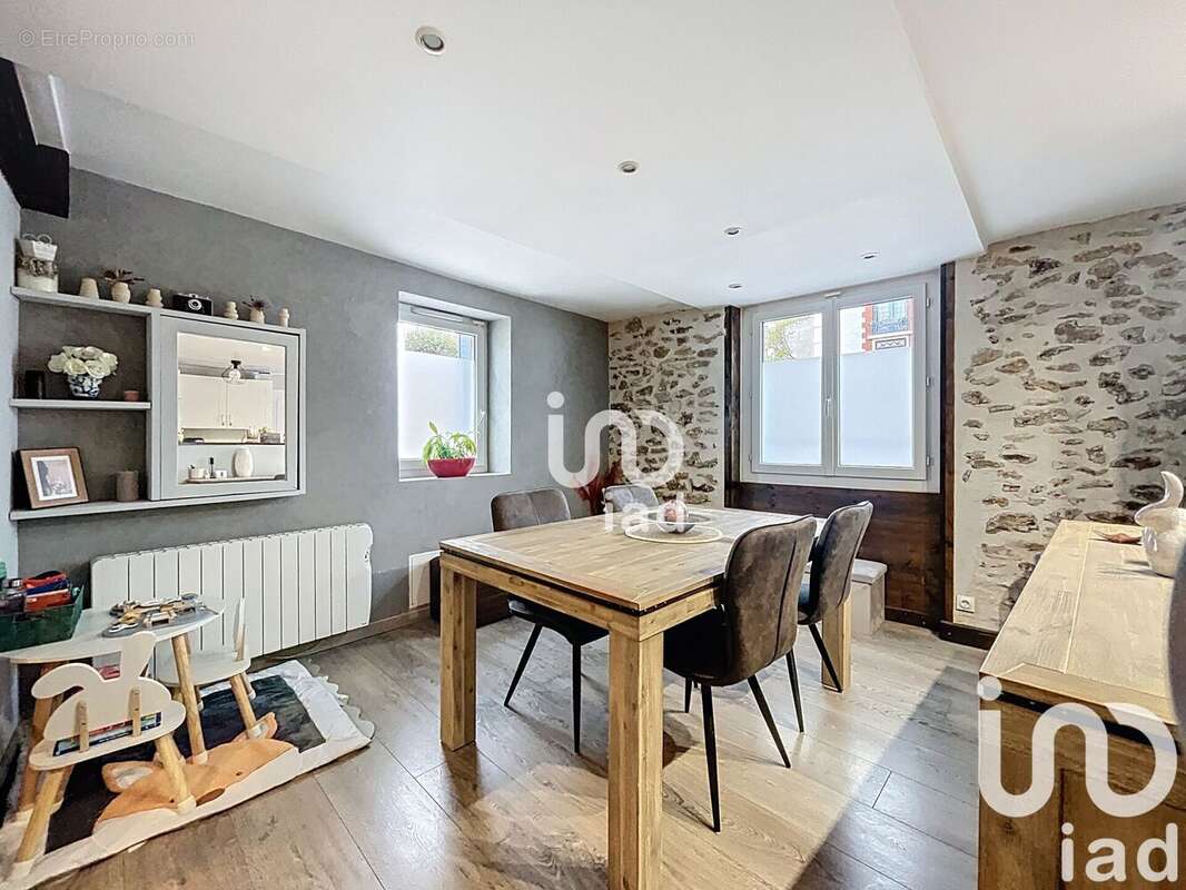 Photo 4 - Maison à FERRIERES-EN-BRIE