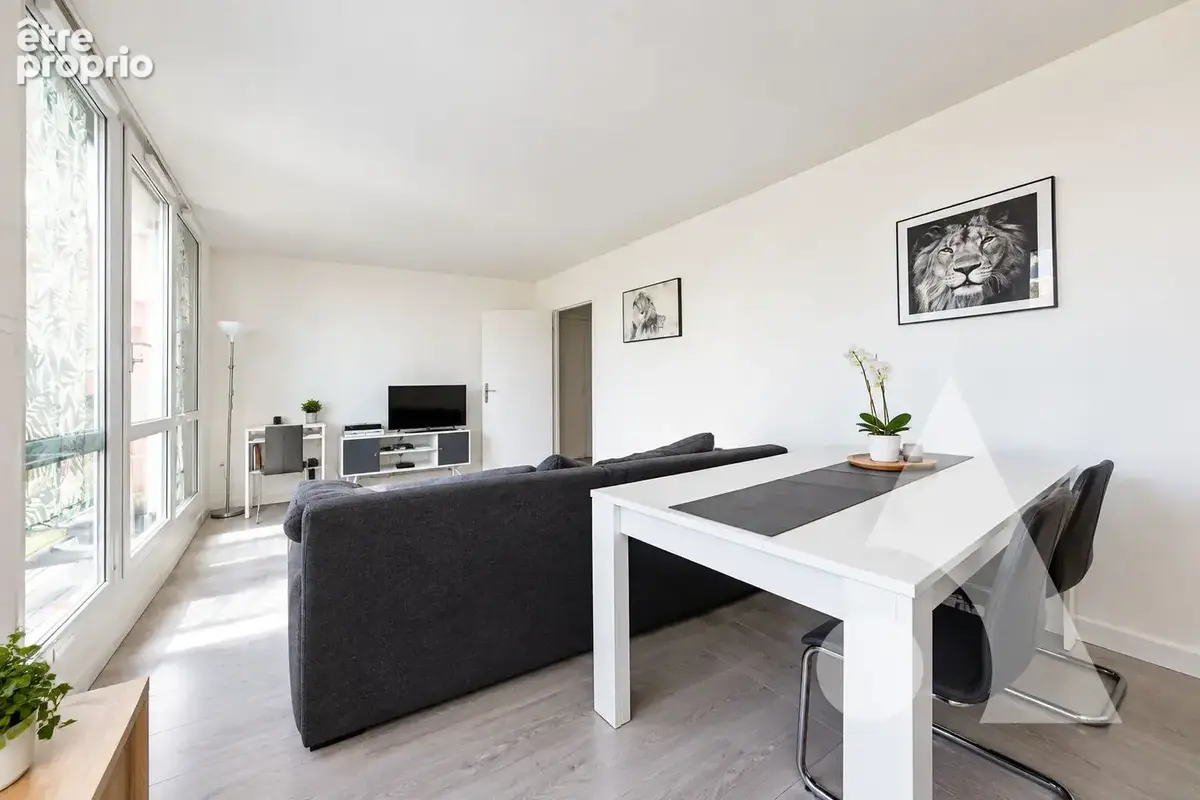 Appartement F4 avec terrasse et box. - photo 4