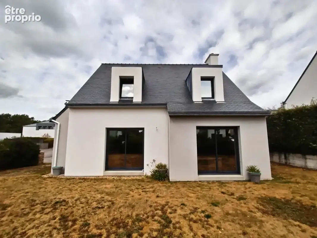 Vannes (56000)   Quartier recherché de Bernus: maison familiale de 120 m2 avec jardin et garage - photo 2