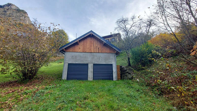 Maison à VAUJANY