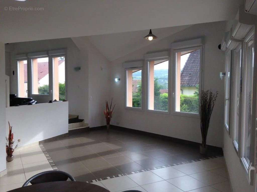 Maison à MAULE