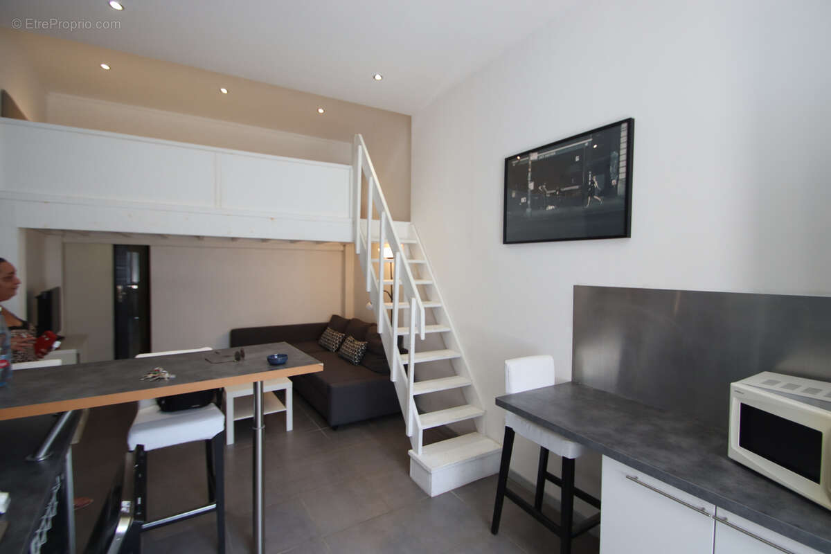 Appartement à SAINT-ETIENNE