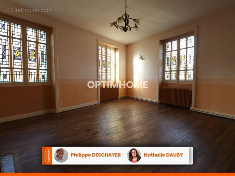 Maison à MAGNAC-LAVAL