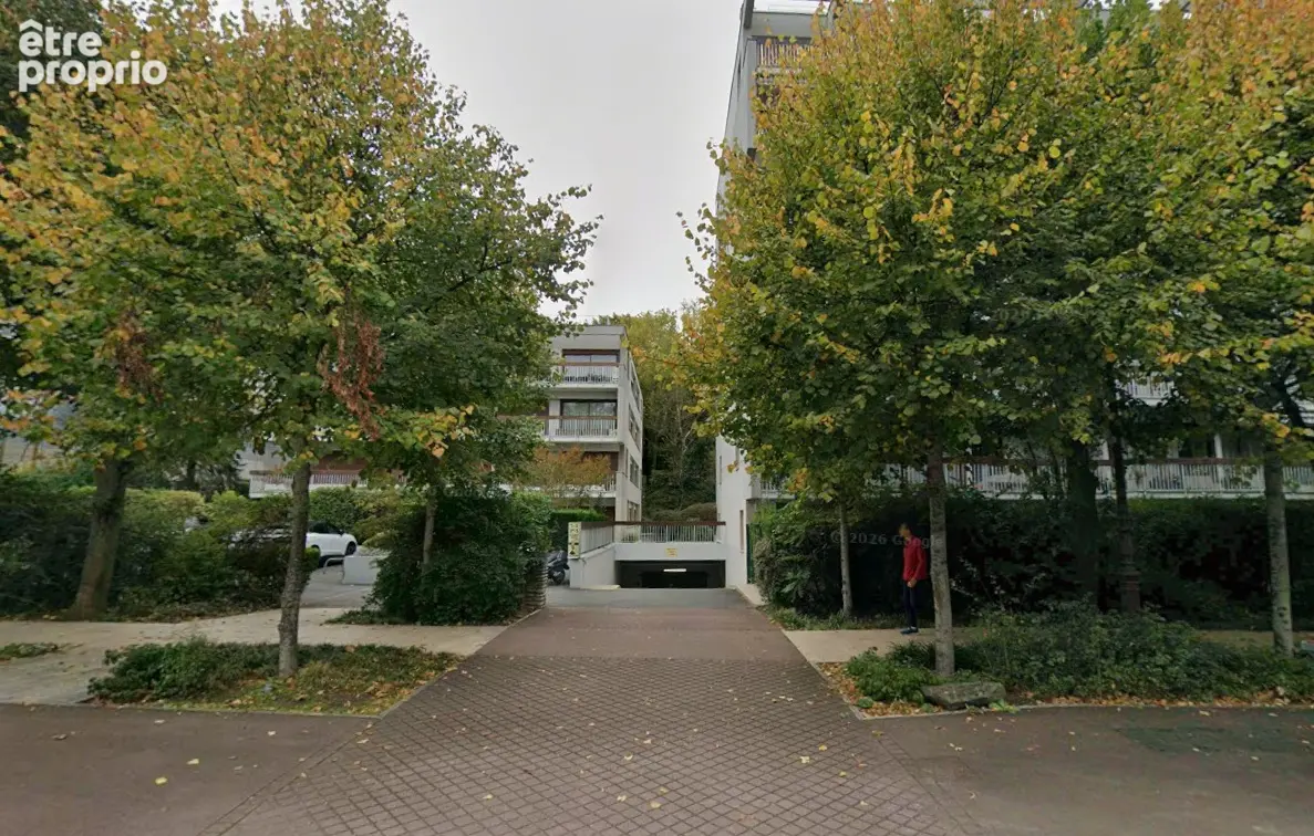 Parking à SAINT-CLOUD