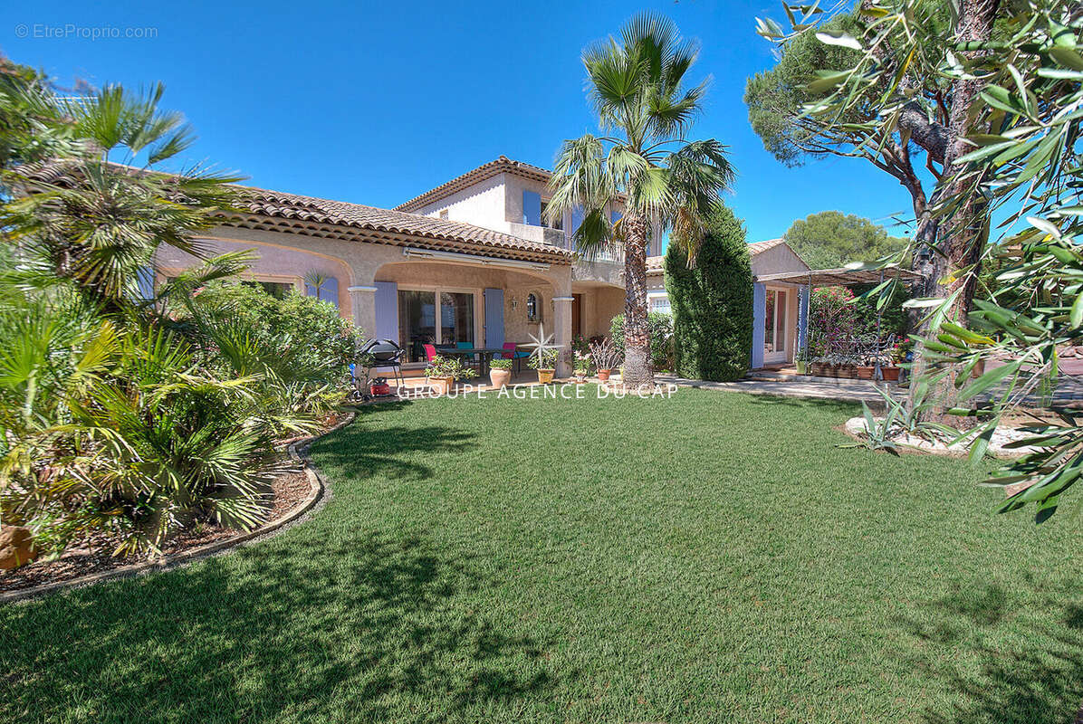 Maison à FREJUS