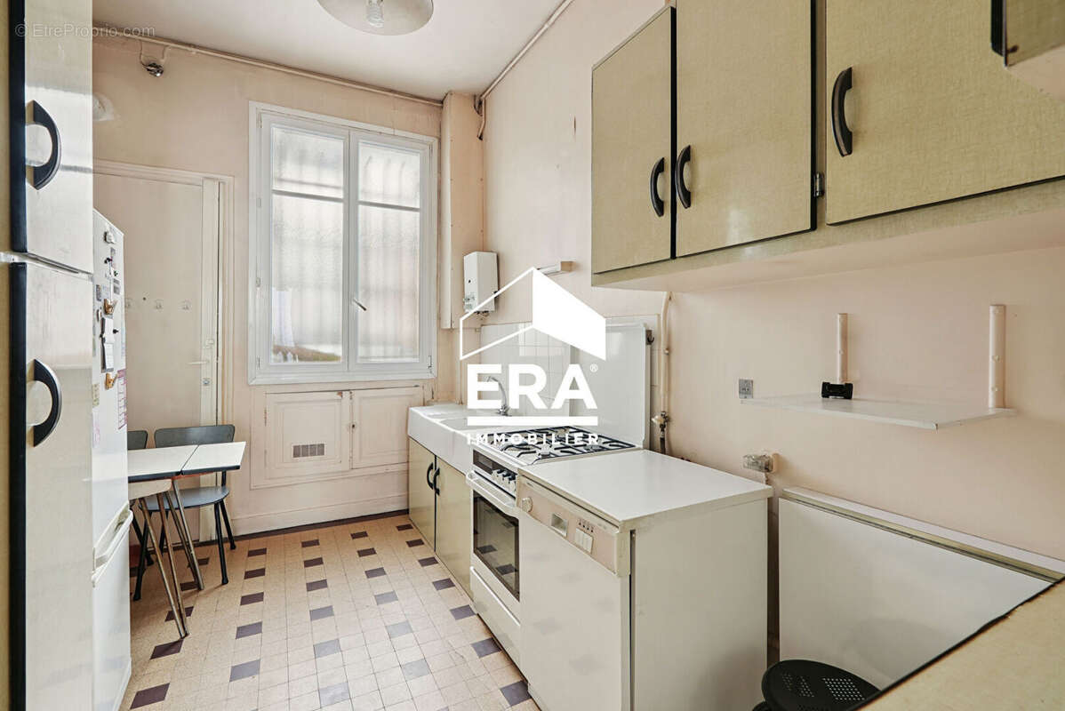 Appartement à PARIS-10E