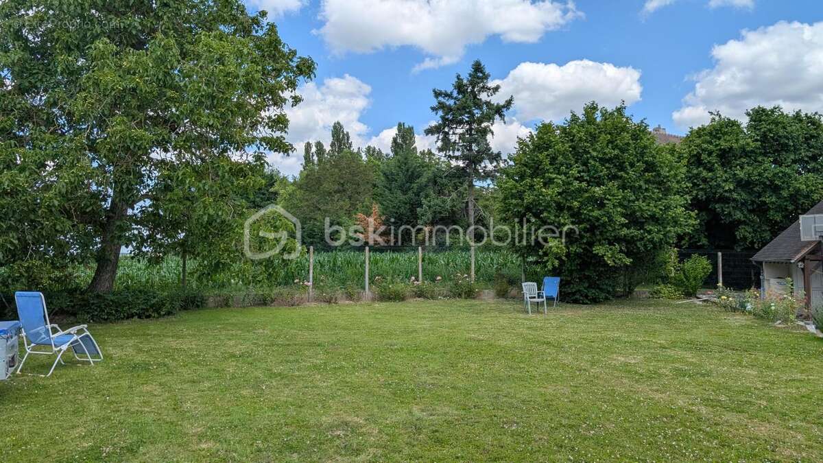 Exclusivité :  Maison rénovée avec grange et terrain constructible en sus (offert) - photo 4