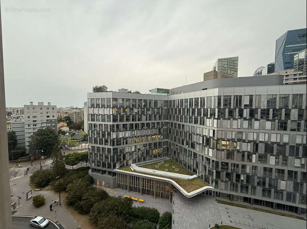 Appartement à COURBEVOIE