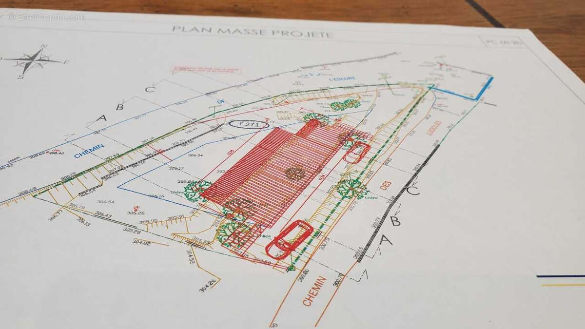 Terrain à LE BAR-SUR-LOUP