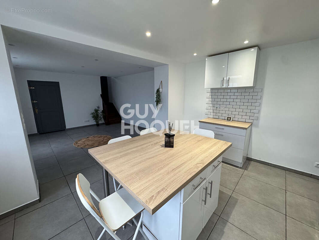 Maison à EZY-SUR-EURE