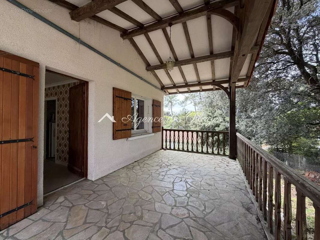 Maison à MESCHERS-SUR-GIRONDE