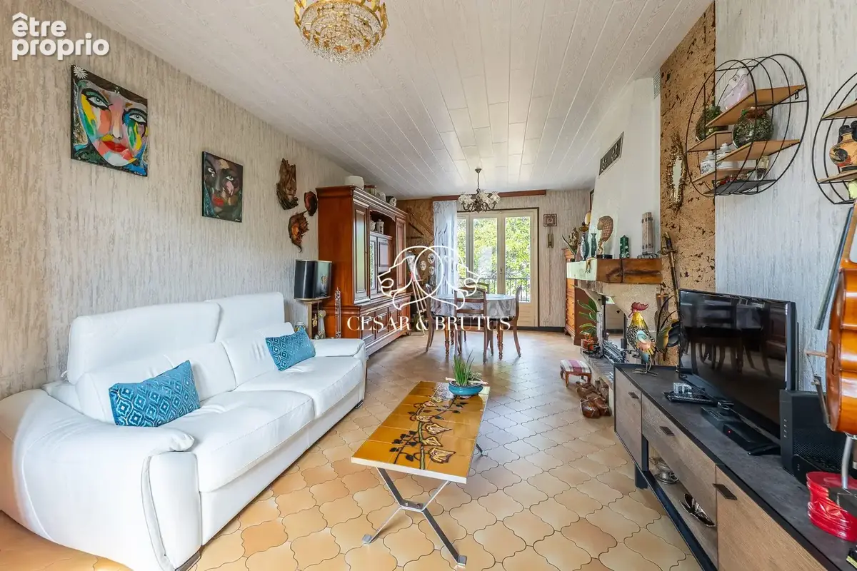 Maison 5 pièces 82 m² à vendre à Saint-Priest (69800) - photo 5