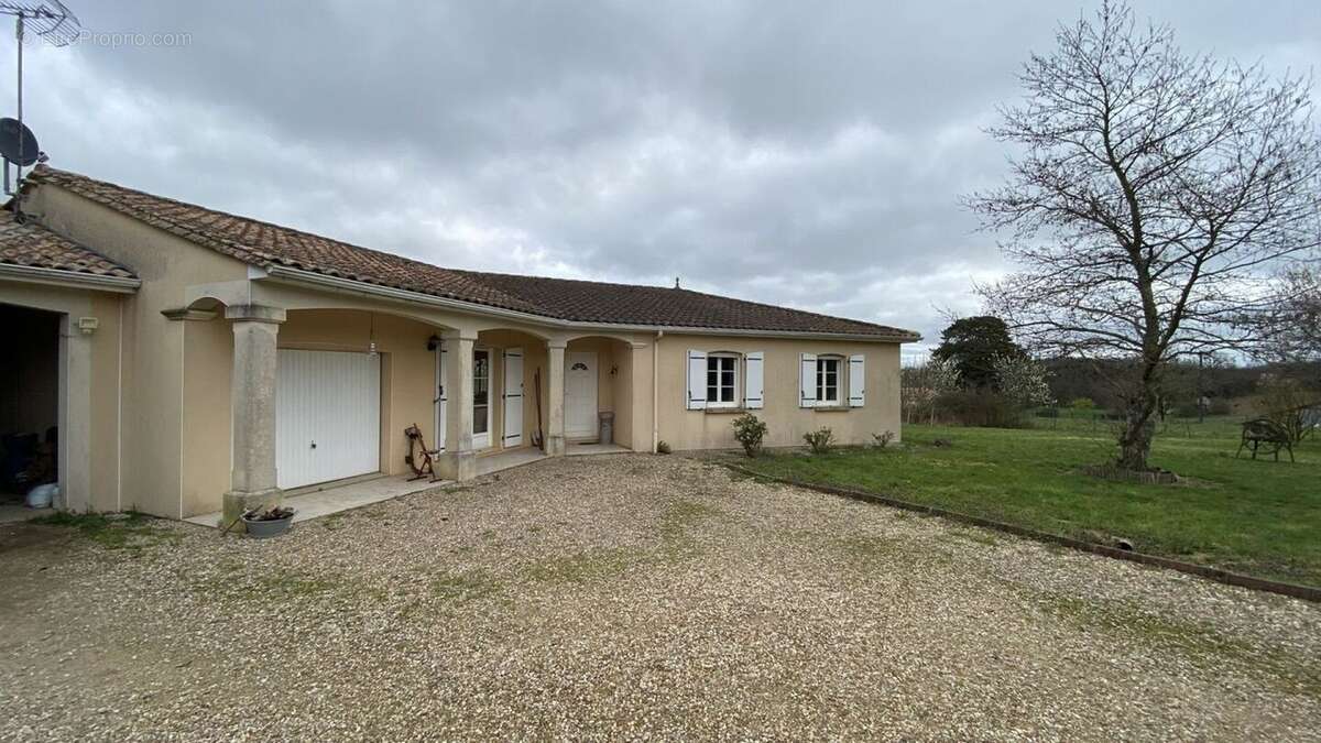 Maison à SAINT-CLAUD