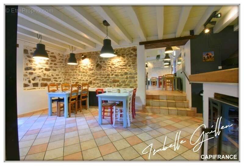 Maison à NERIS-LES-BAINS