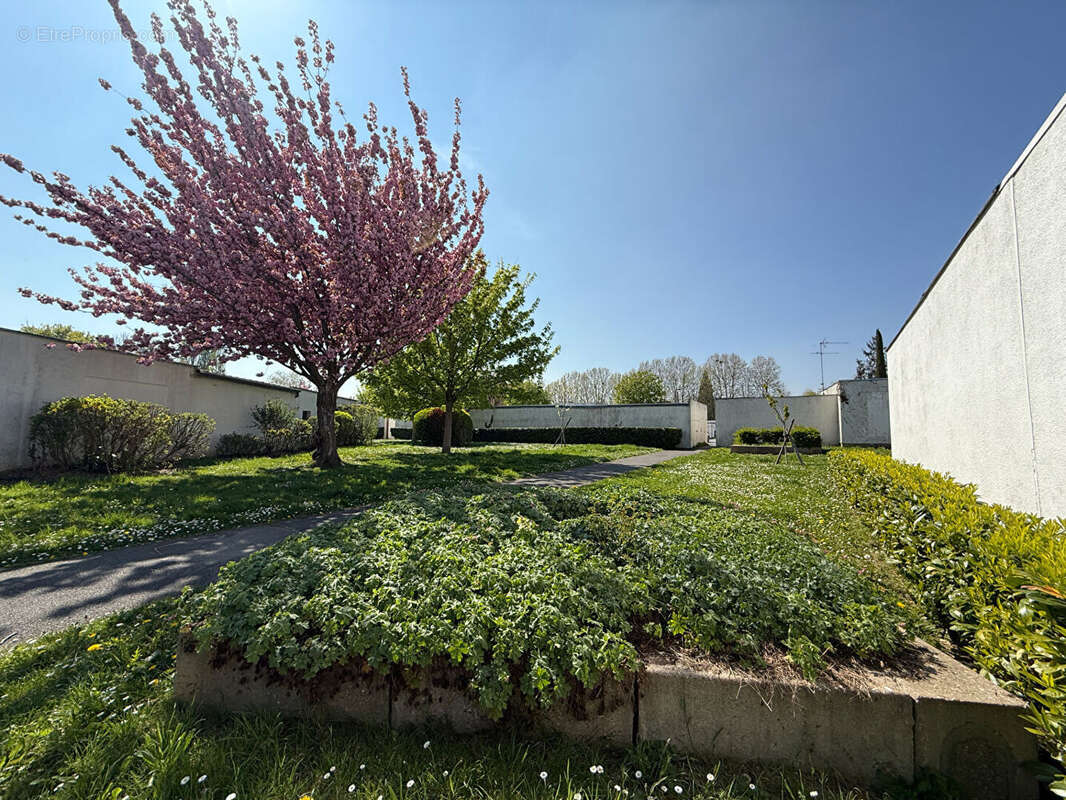 Maison à GRIGNY