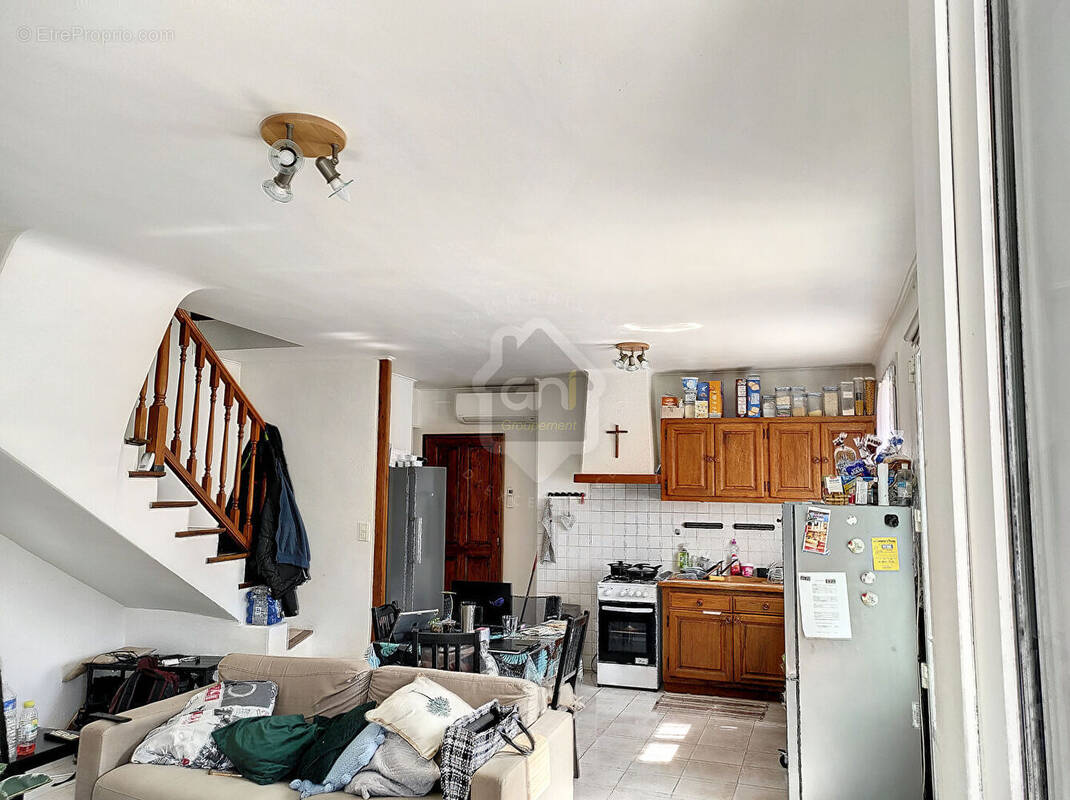 Maison à COURTHEZON