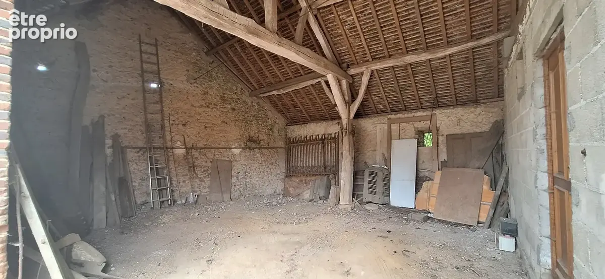 Maison de campagne 60m2 environ,2 granges 50m2 chacunes,ateliers,cave, sur son terrain 770m2. - photo 11