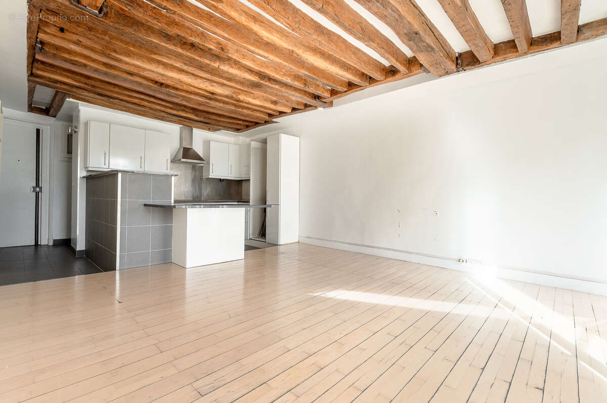Appartement à PARIS-2E