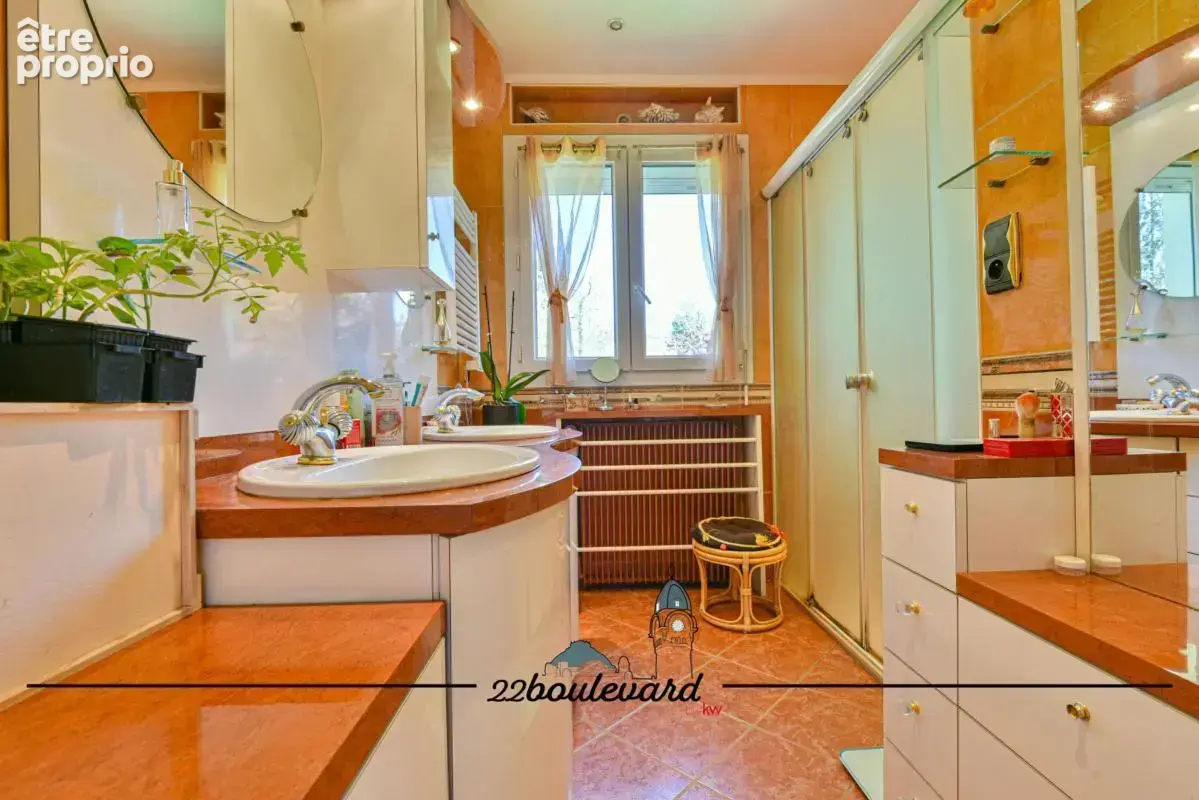 Maison 7 pièces 220 m² à vendre à Condat-Sur-Vienne (87920) - photo 6