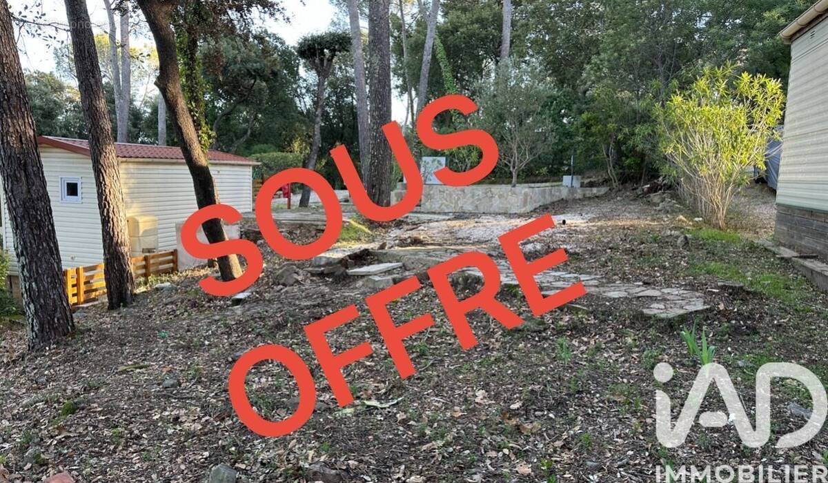 Photo 1 - Terrain à FREJUS