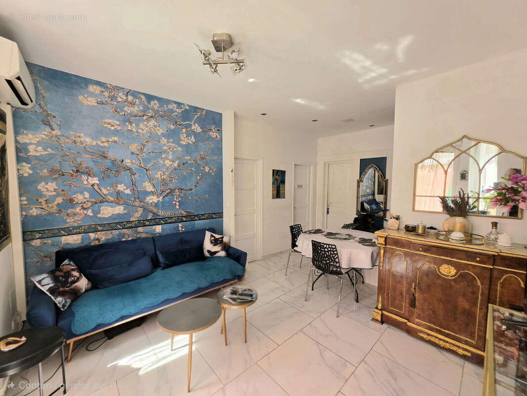 Appartement à HYERES
