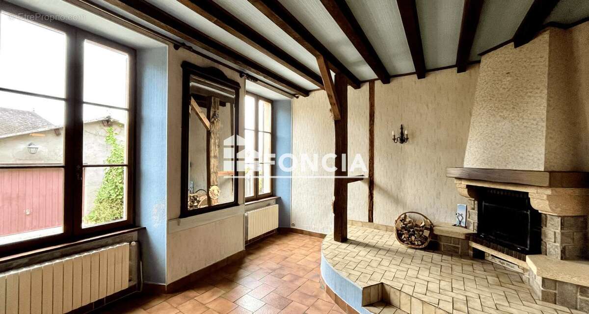 Maison à LA MOTTE-D'AVEILLANS