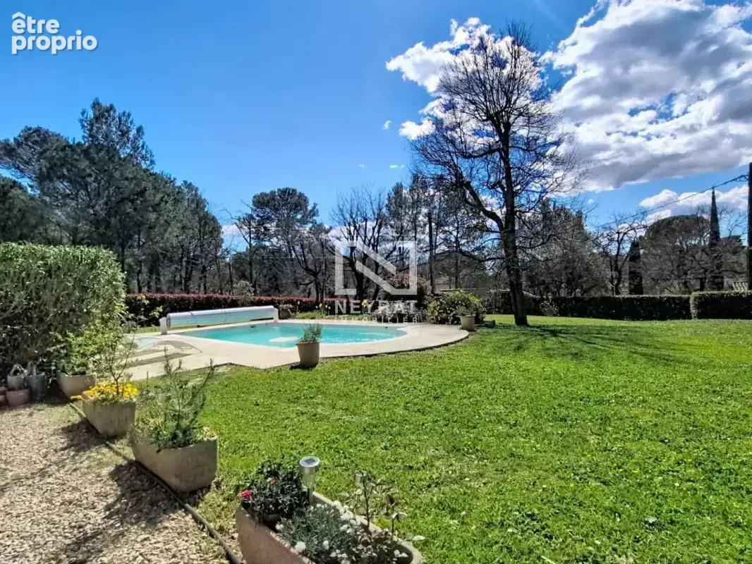 Fayence – Élégante villa provençale avec piscine et jardin plat de 3 000 m² - photo 6