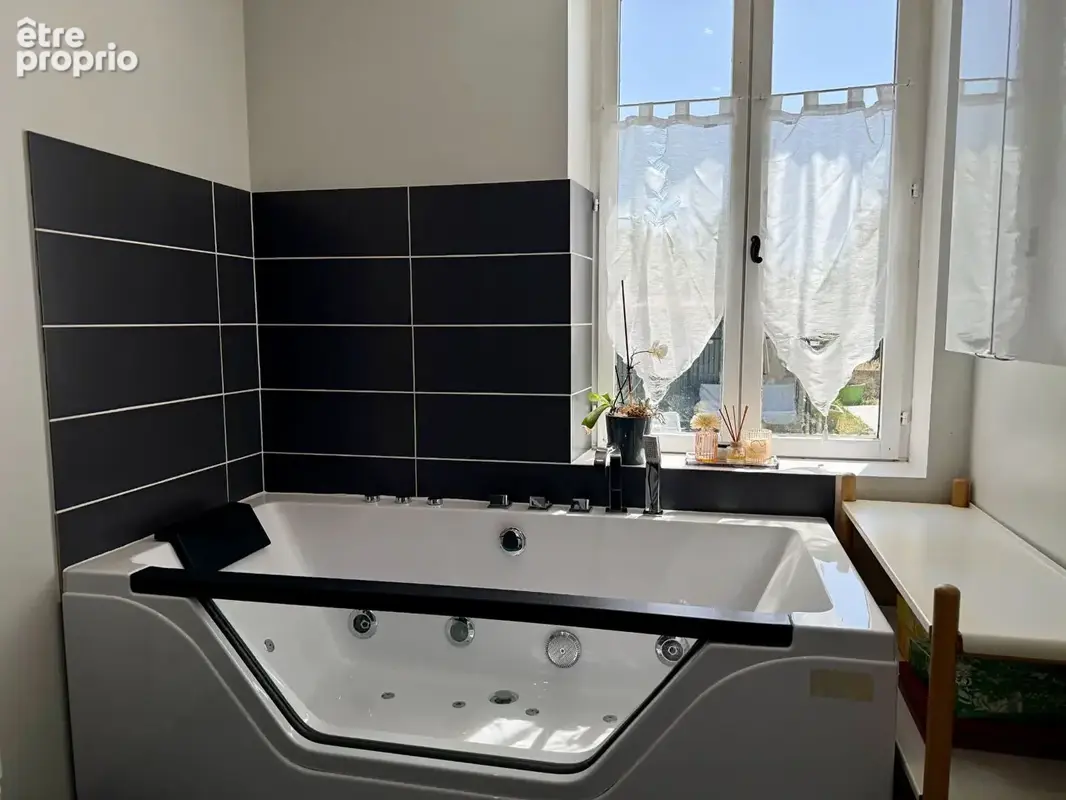 Maison familiale avec piscine à quelques minutes de Bourges - photo 8
