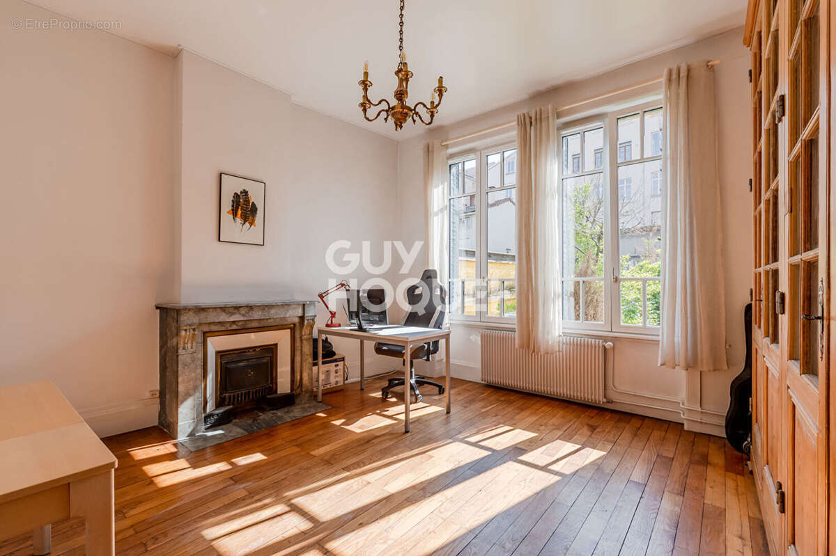 Maison à LYON-4E