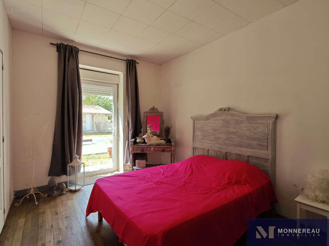 Maison en pierre avec piscine - photo 9