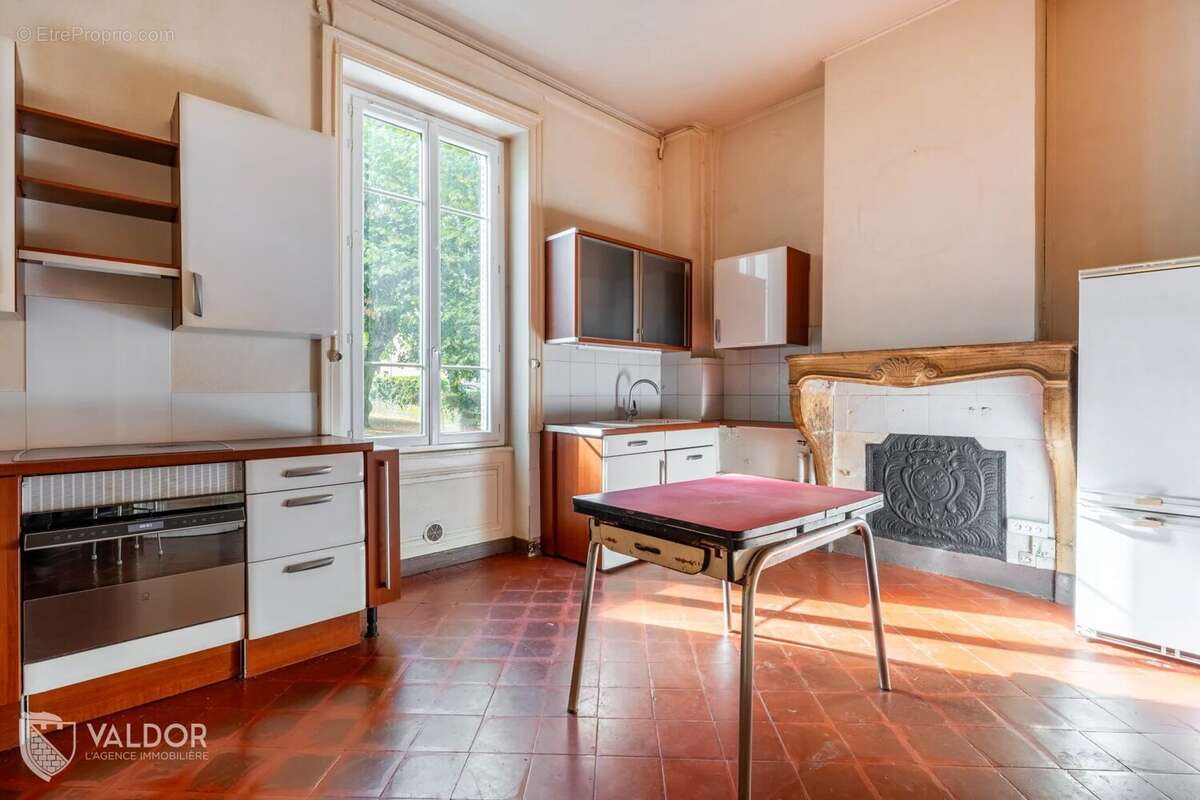 Maison à SATHONAY-CAMP