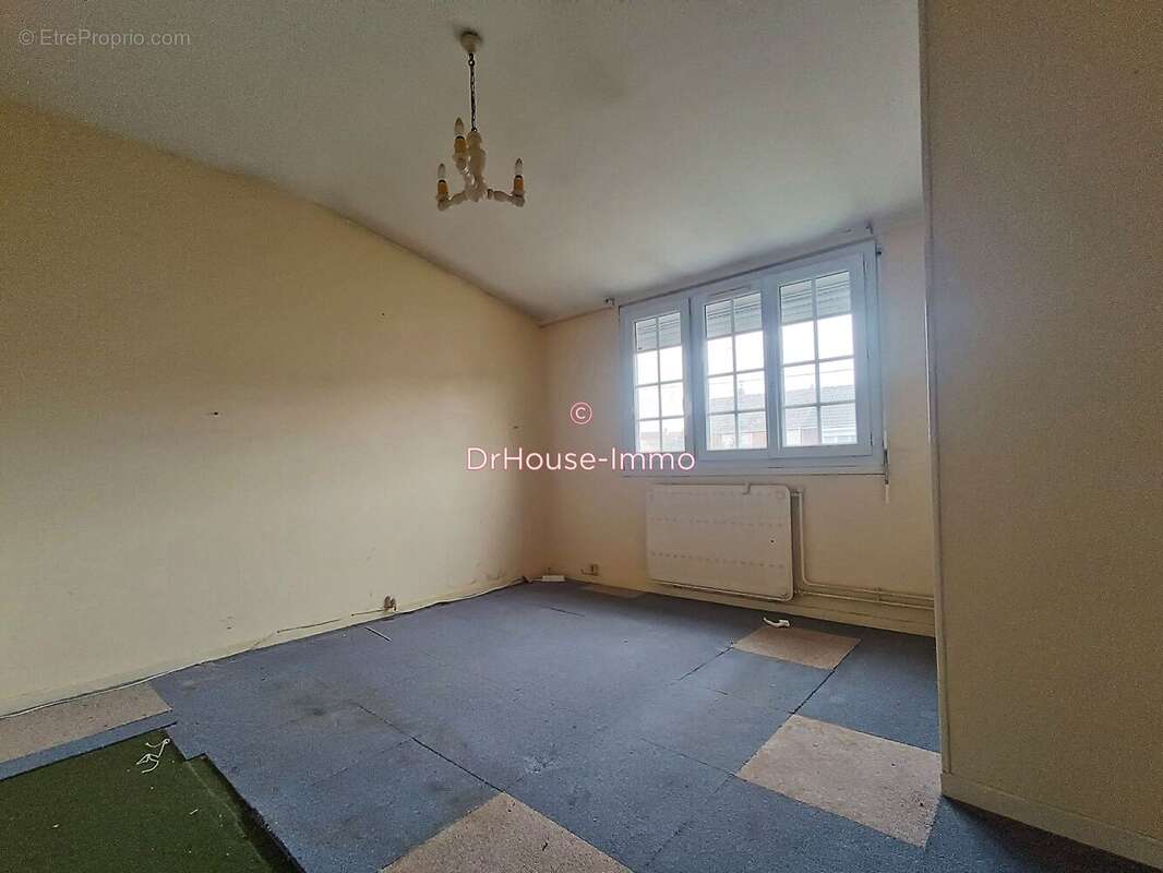 Maison à ROMILLY-SUR-SEINE