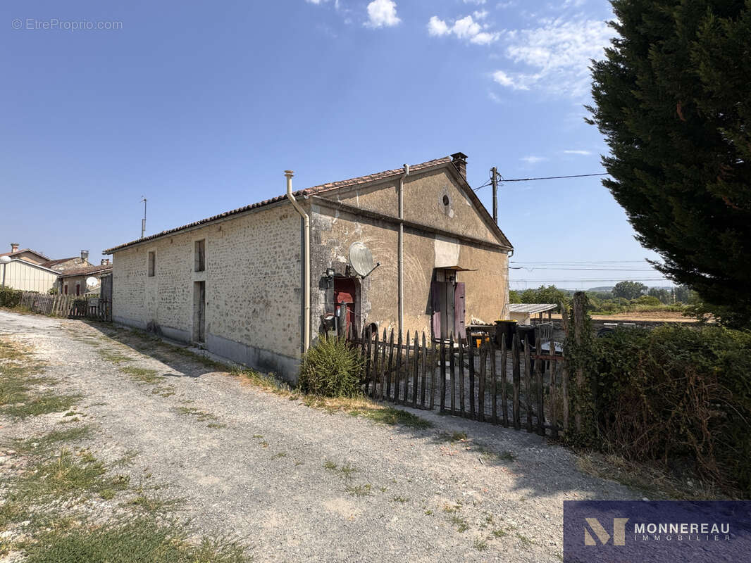 Ensemble locatif - photo 2