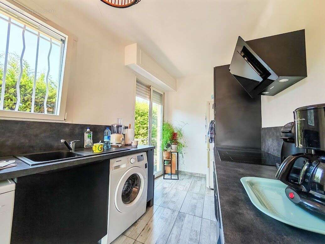 Appartement à VILLENEUVE-LOUBET