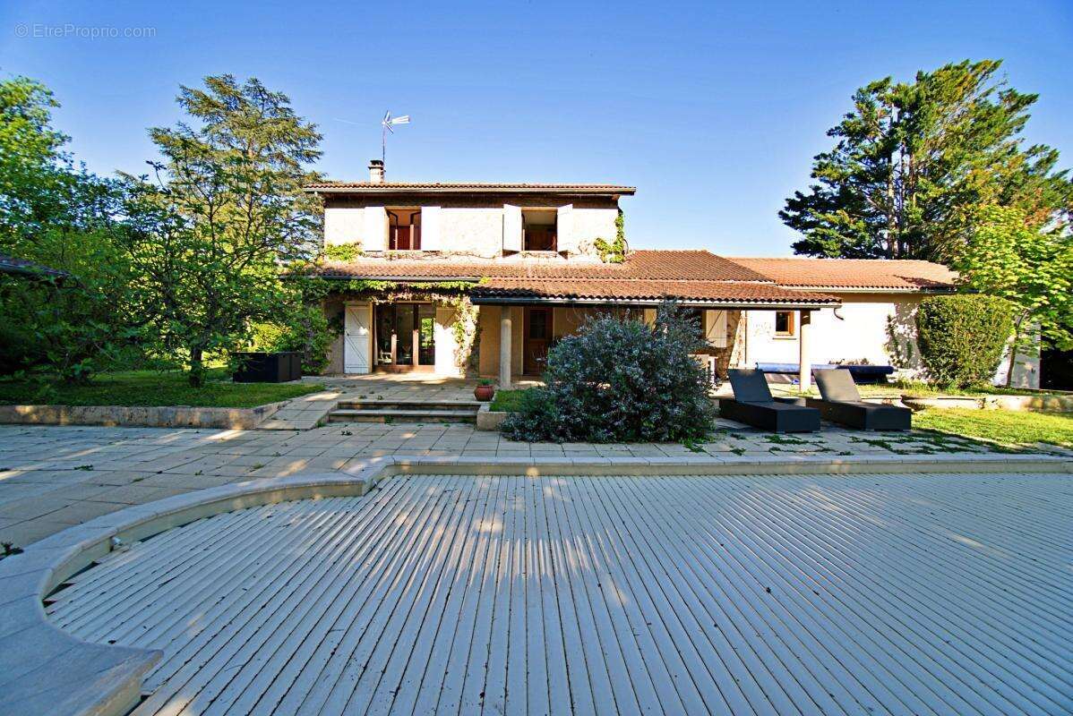 Maison à MESSIMY-SUR-SAONE