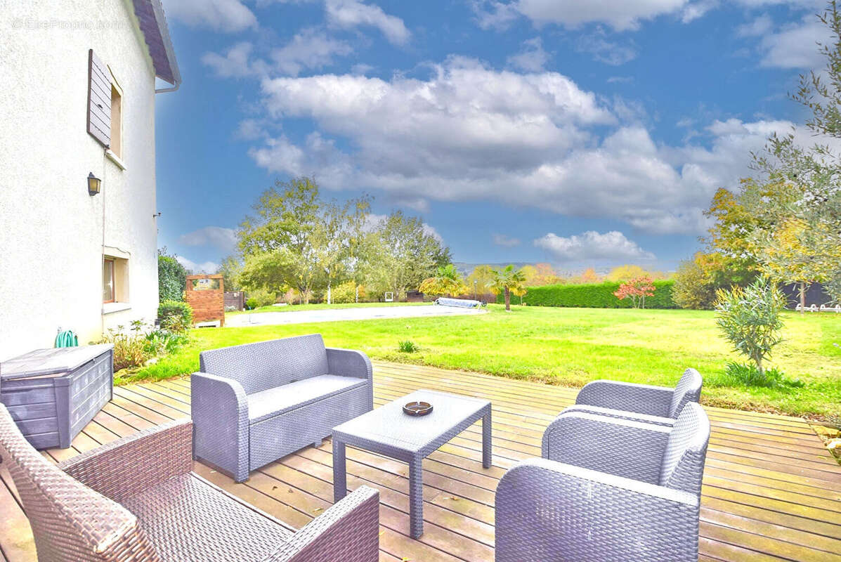 Maison à MARCILLY-D&#039;AZERGUES