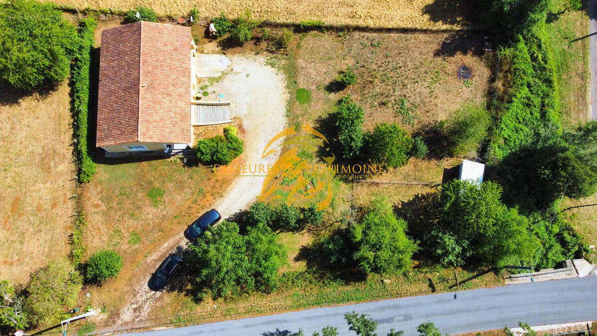 Maison à CHASSENEUIL-SUR-BONNIEURE
